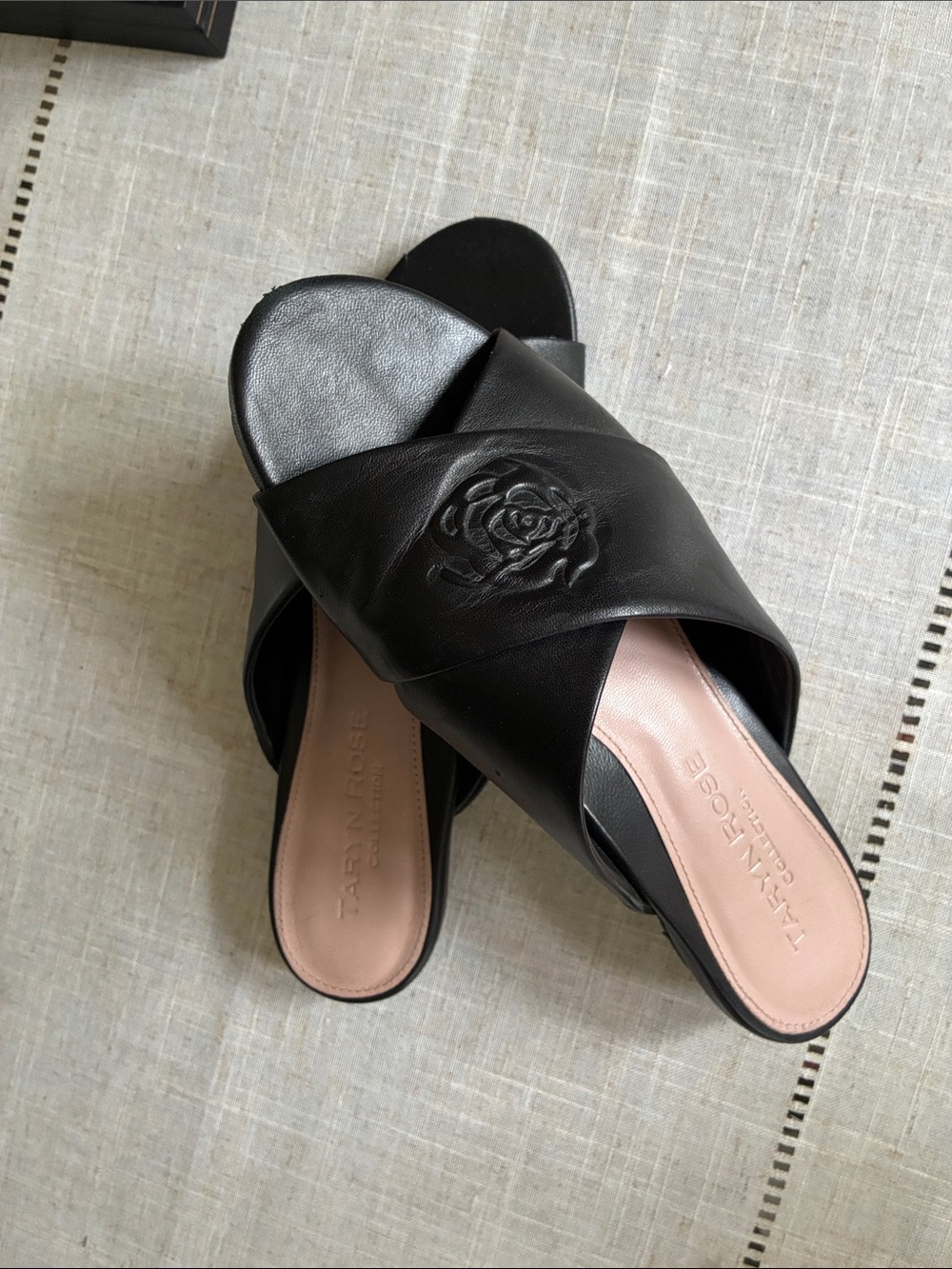 Taryn Rose Leah Slides….like….NEW!
reknowned for designer comfort….